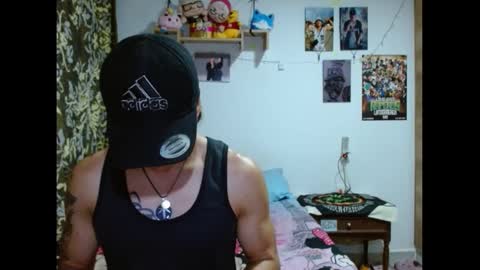 Snapshot of pollon8_kbezon chatting on January 10, 8:04 pm Gian online show from January 10, 8:04 pm