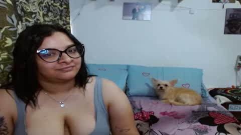 Snapshot of pollon8_kbezon chatting on January 15, 4:54 pm Gian online show from January 15, 4:54 pm