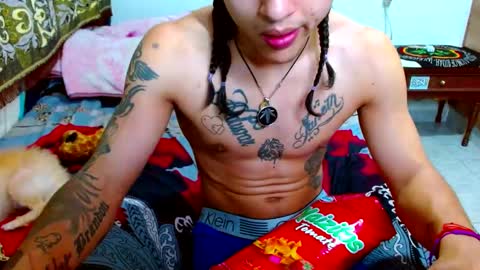 Snapshot of pollon8_kbezon chatting on February 24, 1:46 am Gian online show from February 24, 1:46 am