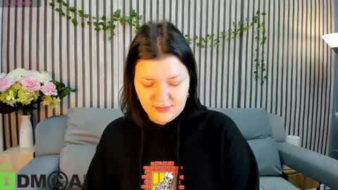 Snapshot of polly__mayer chatting on November 3, 1:08 am Polly online show from November 3, 1:08 am