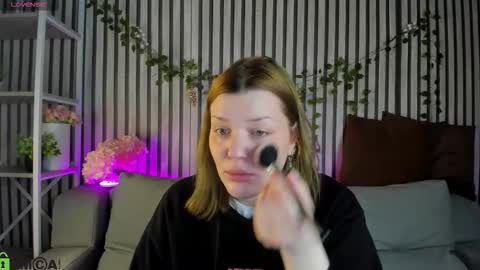 Polly online show from February 14, 1:24 am