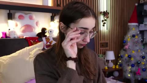 Polly online show from December 23, 7:17 am