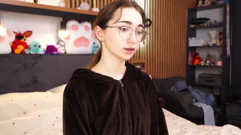 Polly online show from March 5, 7:37 am