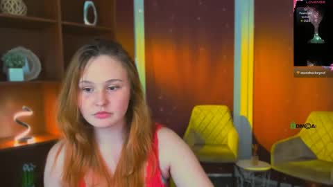 Snapshot of polly_cute1 chatting on May 7, 7:41 pm polly_cute1 online show from May 7, 7:41 pm