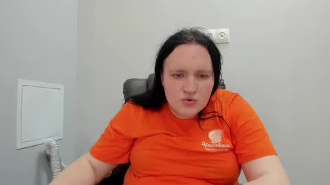polly hollyx online show from May 19, 2:56 pm