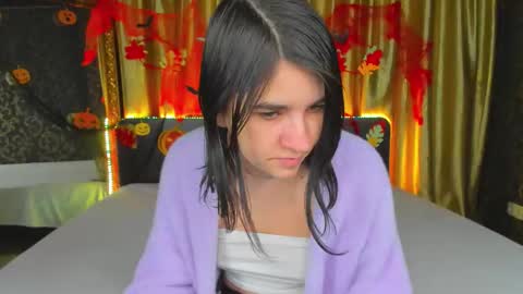 Polly online show from November 3, 7:09 am