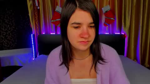 Snapshot of polly_love_ chatting on February 2, 7:18 am Polly online show from February 2, 7:18 am