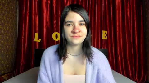 Snapshot of polly_love_ chatting on February 6, 7:34 am Polly online show from February 6, 7:34 am