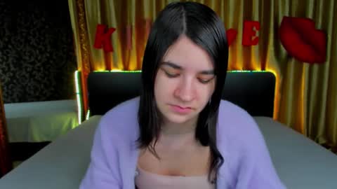 Snapshot of polly_love_ chatting on February 16, 7:15 am Polly online show from February 16, 7:15 am