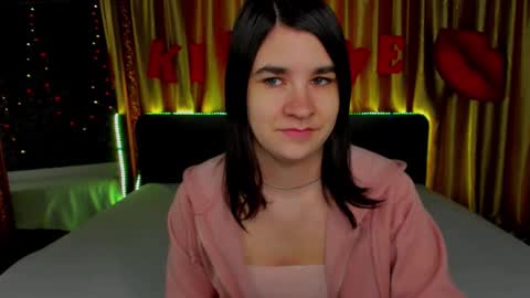 Snapshot of polly_love_ chatting on February 20, 7:21 am Polly online show from February 20, 7:21 am