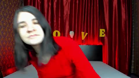 Snapshot of polly_love_ chatting on February 27, 7:19 am Polly online show from February 27, 7:19 am