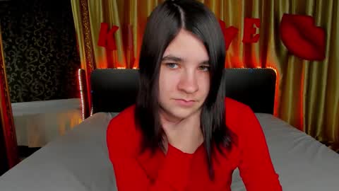 Snapshot of polly_love_ chatting on March 2, 7:15 am Polly online show from March 2, 7:15 am