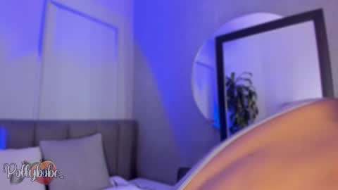 POLLY online show from November 25, 9:53 am