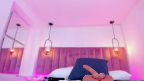 Snapshot of pollybabe_ chatting on February 7, 10:08 am POLLY online show from February 7, 10:08 am