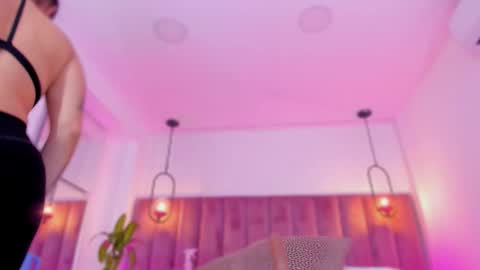 Snapshot of pollybabe_ chatting on February 20, 10:16 am POLLY online show from February 20, 10:16 am