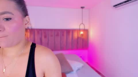 Snapshot of pollybabe_ chatting on March 3, 10:10 am POLLY online show from March 3, 10:10 am