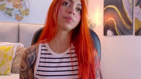 Snapshot of polygonniaa chatting on February 24, 3:43 pm polygonniaa online show from February 24, 3:43 pm