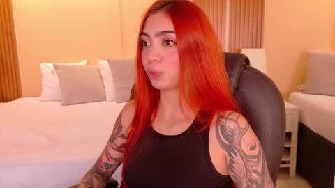 Snapshot of polygonniaa chatting on February 27, 2:00 am polygonniaa online show from February 27, 2:00 am