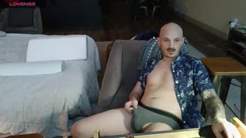 Pompous Pirates online show from March 3, 12:00 pm