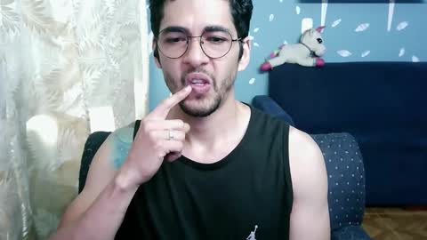 Snapshot of ponzothc chatting on November 4, 7:57 pm ponzothc online show from November 4, 7:57 pm