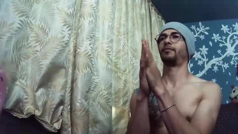 Snapshot of ponzothc chatting on November 7, 9:37 pm ponzothc online show from November 7, 9:37 pm