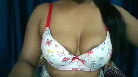 poojalady online show from September 21, 4:58 am