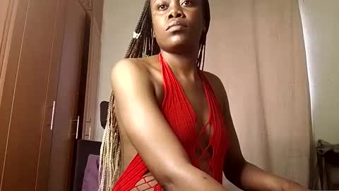 pookie_syd online show from February 6, 6:51 am