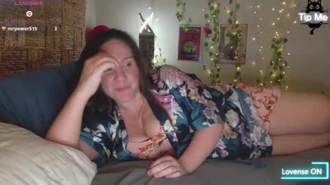 Snapshot of pooncahantits chatting on October 8, 12:30 am Emily at Home online show from October 8, 12:30 am