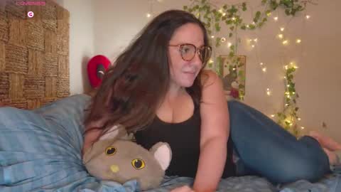 Snapshot of pooncahantits chatting on November 14, 1:37 am Emily at Home online show from November 14, 1:37 am