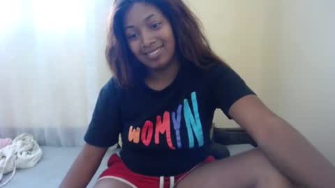 Snapshot of popetykely00 chatting on January 10, 12:04 pm popetykely00 online show from January 10, 12:04 pm