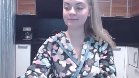 popkornmolli online show from February 11, 9:20 pm