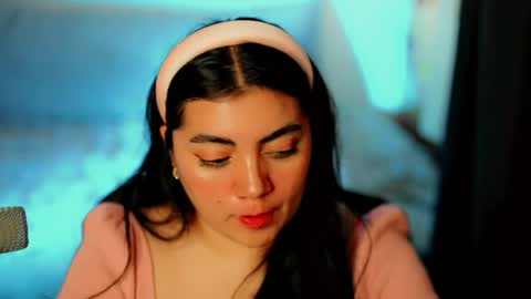 Poppy Kensington online show from May 4, 11:56 pm