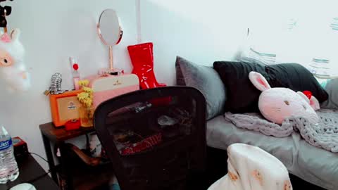Poppy Kensington online show from July 29, 8:18 pm