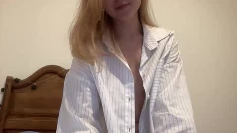poppysweety422 online show from October 9, 4:38 pm