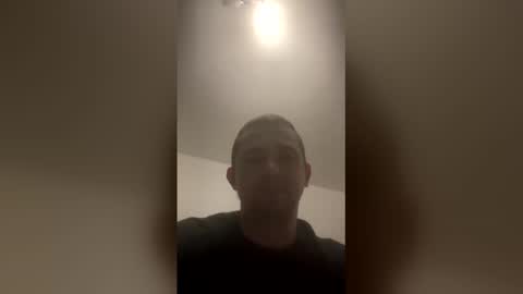 Snapshot of popz88 chatting on March 11, 9:32 pm popz88 online show from March 11, 9:32 pm