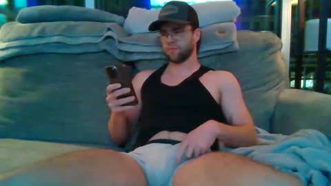 porcelain_tan online show from February 28, 9:10 am