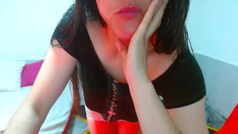 porcelainlux online show from November 10, 8:30 pm