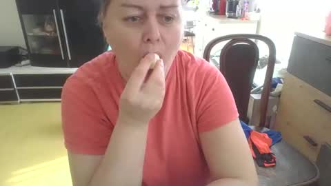 MelissOfficial online show from March 22, 9:45 am