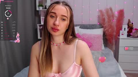 Snapshot of pornogirlx chatting on February 24, 1:35 am Masha online show from February 24, 1:35 am