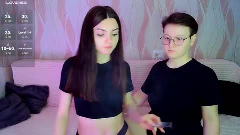 Ana and Tati online show from October 28, 7:16 pm