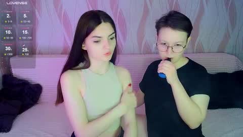 Ana and Tati online show from November 25, 7:14 pm