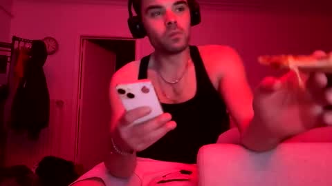 Snapshot of pornstarlegend chatting on March 5, 5:03 am shane online show from March 5, 5:03 am