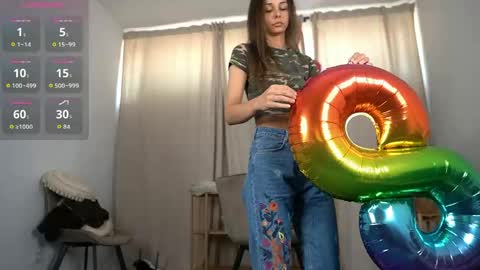    online show from June 4, 8:53 am
