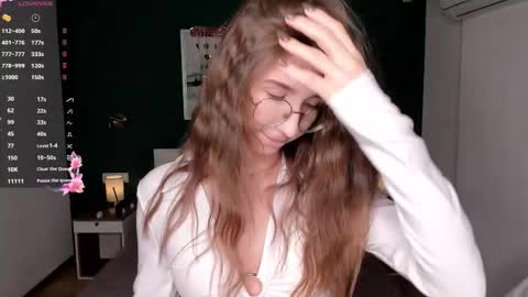 Elizabeth online show from February 13, 7:21 pm