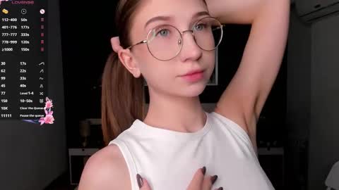 Elizabeth online show from February 22, 7:12 pm