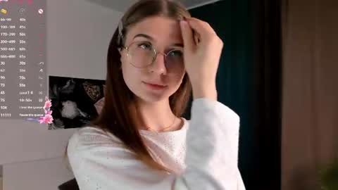 Elizabeth online show from July 17, 8:10 am