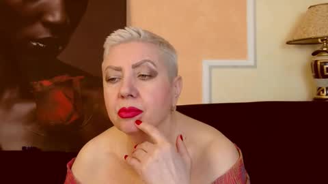 LADY POSH online show from October 9, 9:02 pm