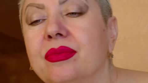 LADY POSH online show from October 17, 9:39 pm