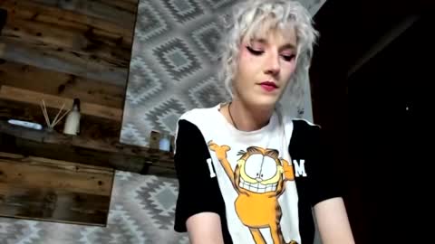 positivevibess online show from February 17, 9:52 pm