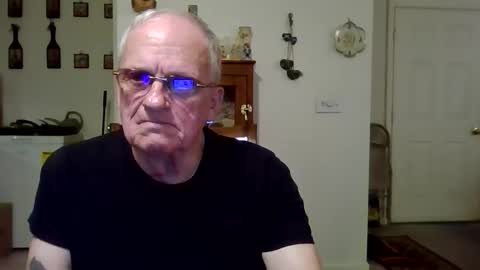 potato_chipz70 online show from December 16, 6:46 pm